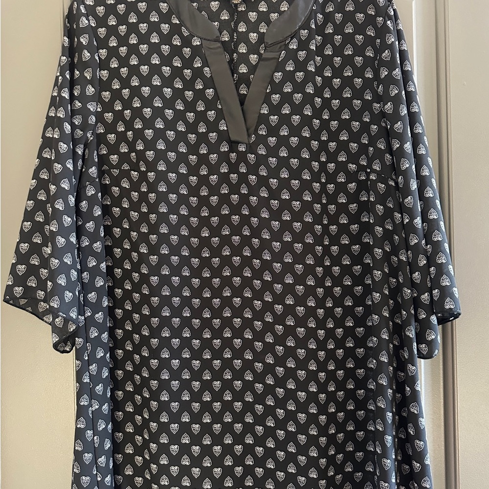 Elegant Black Heart Print Women's Blouse
